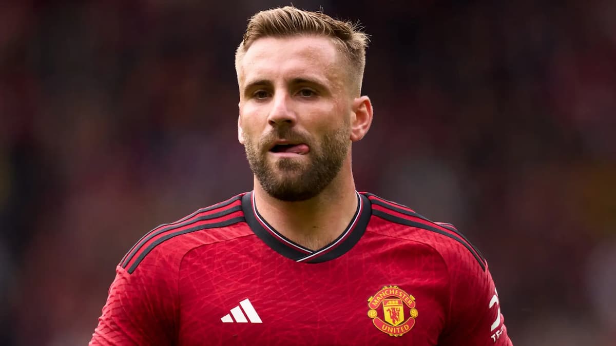 Luke Shaw: Bek yang Dulu Diremehkan, Sekarang Jadi Dinding Kokoh di Pertahanan MU