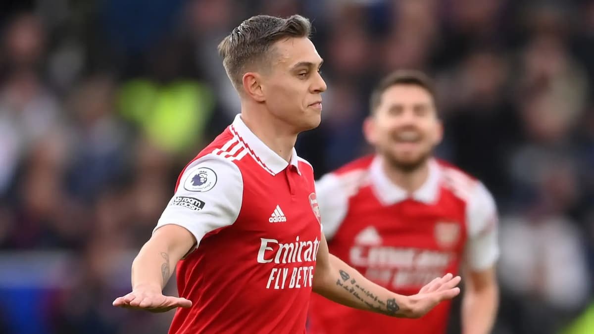 Keajaiban di Emirates: Trossard Cetak Gol, Arsenal Tidak Terkalahkan (32 Laga!)