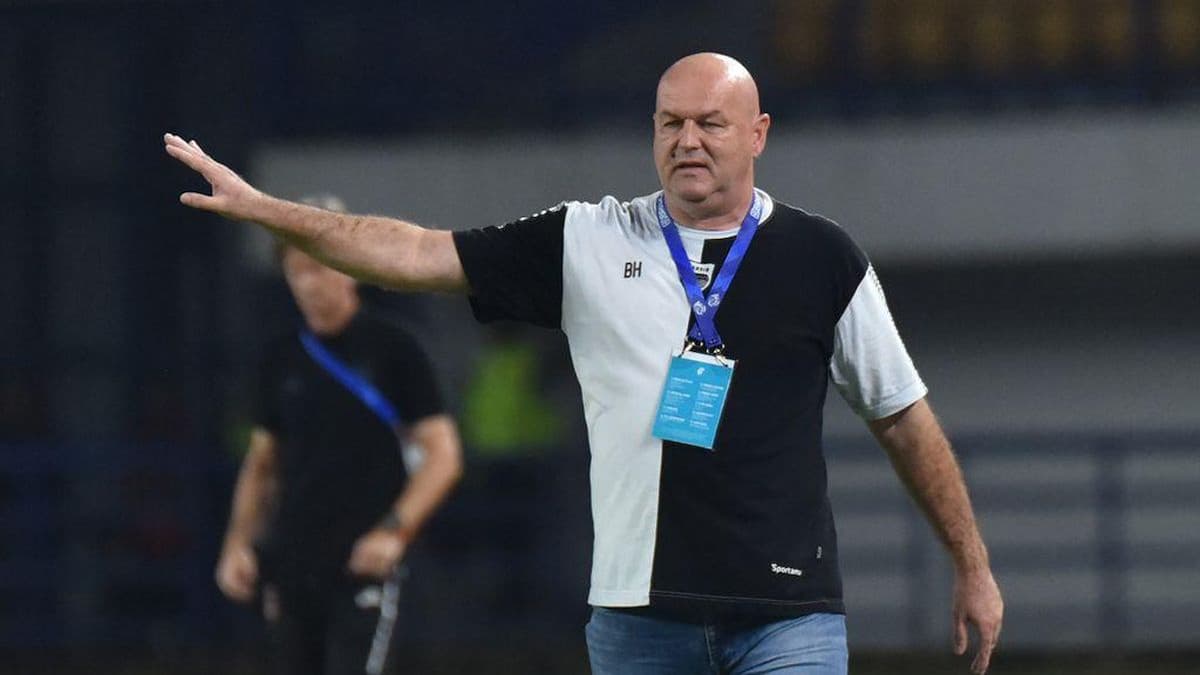 Persib Tanpa Pelatih, Asisten Kroasia Siap Pimpin Jika Hodak Absen Lawan Borneo FC