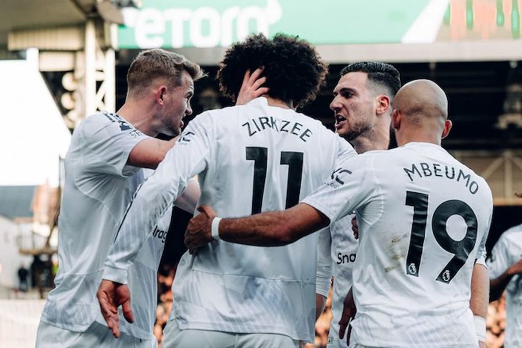 Direktur AS Roma Terbang ke Inggris, Transfer Joshua Zirkzee Makin Dekat?