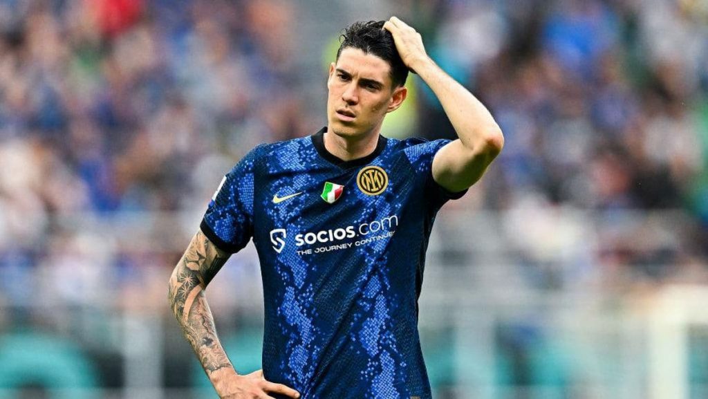 Alessandro Bastoni Menepis Rumor Transfer ke Barcelona dan Liga Inggris