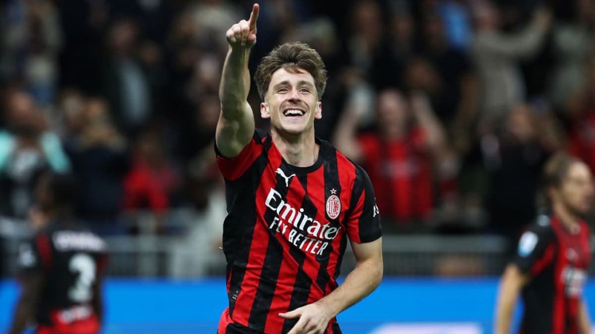 Alexis Saelemaekers Resmi Perpanjang Kontrak