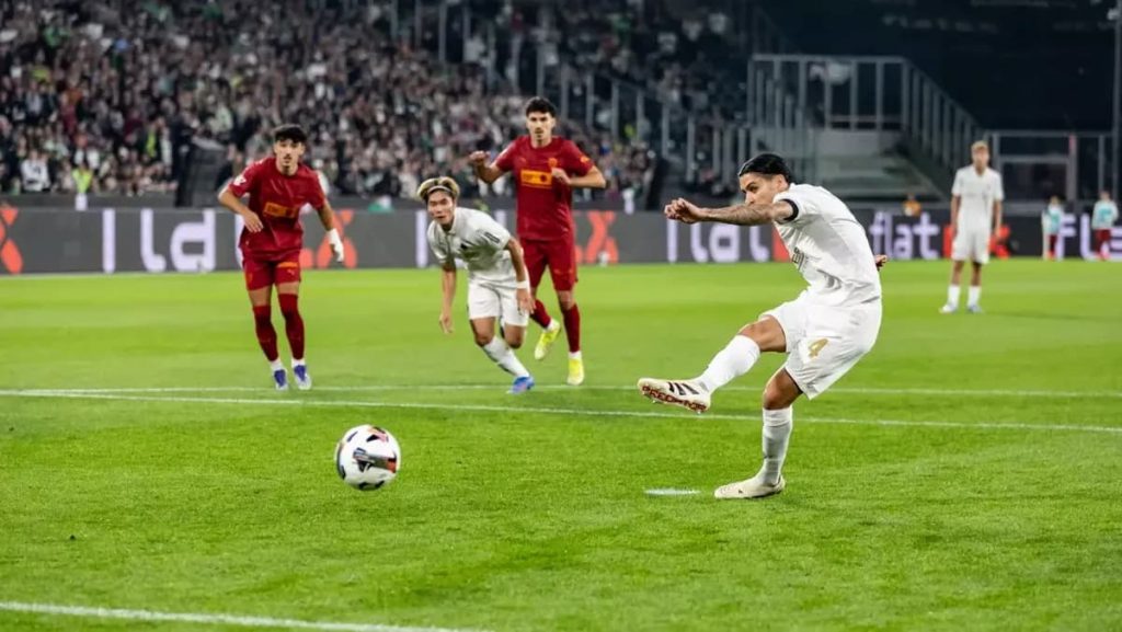 Kevin Diks Antusias Sambut Derby Borussia Pertamanya